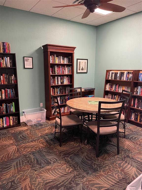 Building Photo - 213 Sea Horse Dr SE