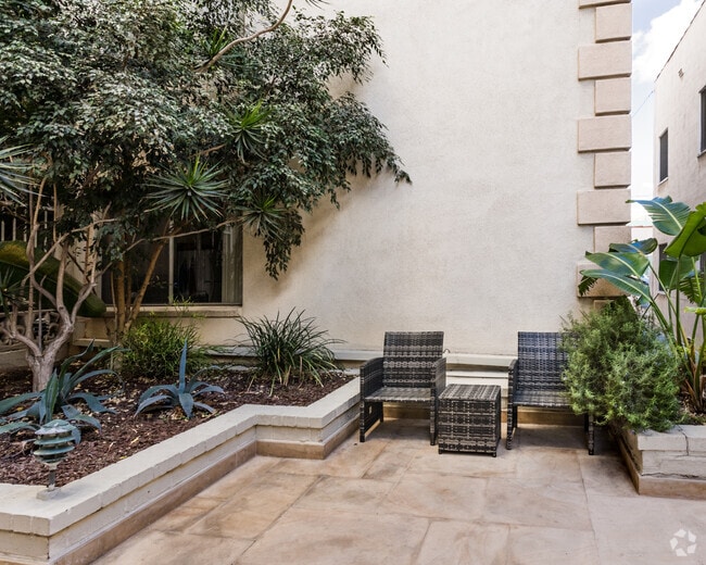 Courtyard - Palma South