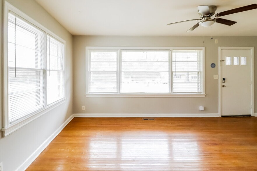 Building Photo - 433 Orchid Rd