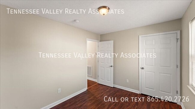 Building Photo - 7332 Oak Chase Rd