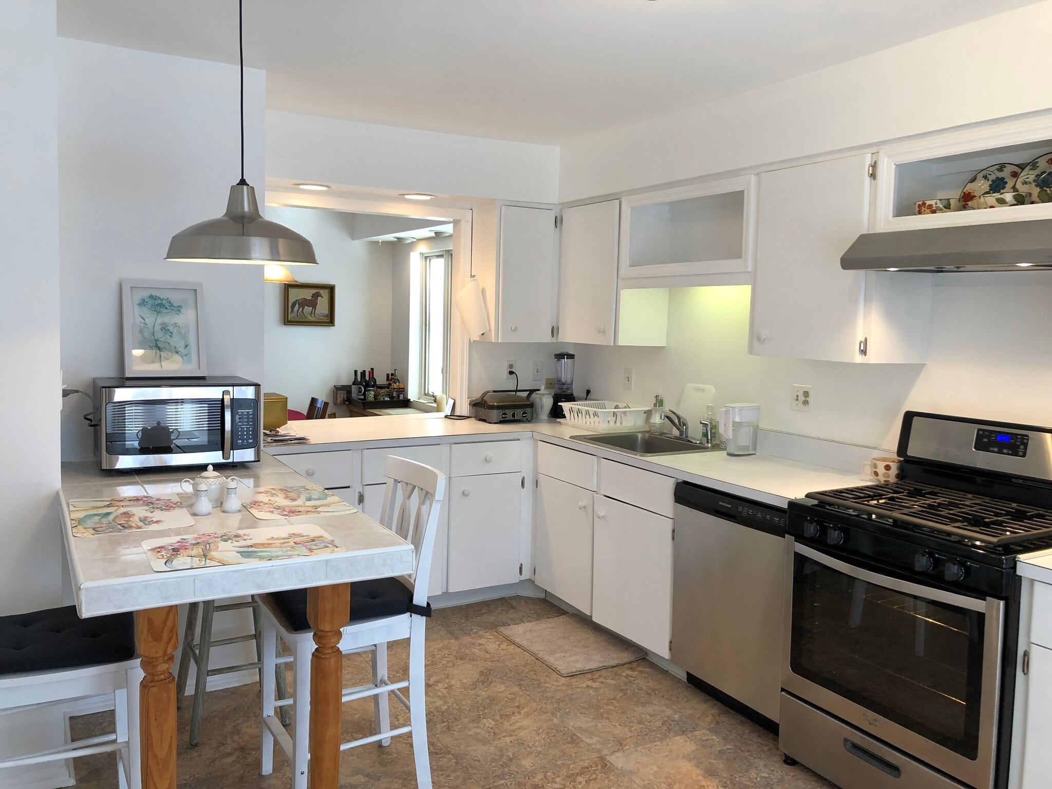 Building Photo - 30 Phelps Ave