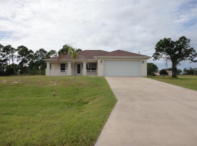 Building Photo - 4740 NW 39th Ave