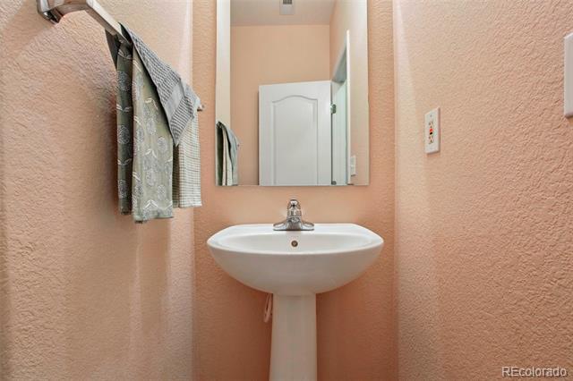 Building Photo - 17923 E 104th Pl