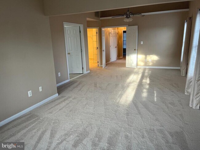 Building Photo - 209 Misty Pond Terrace