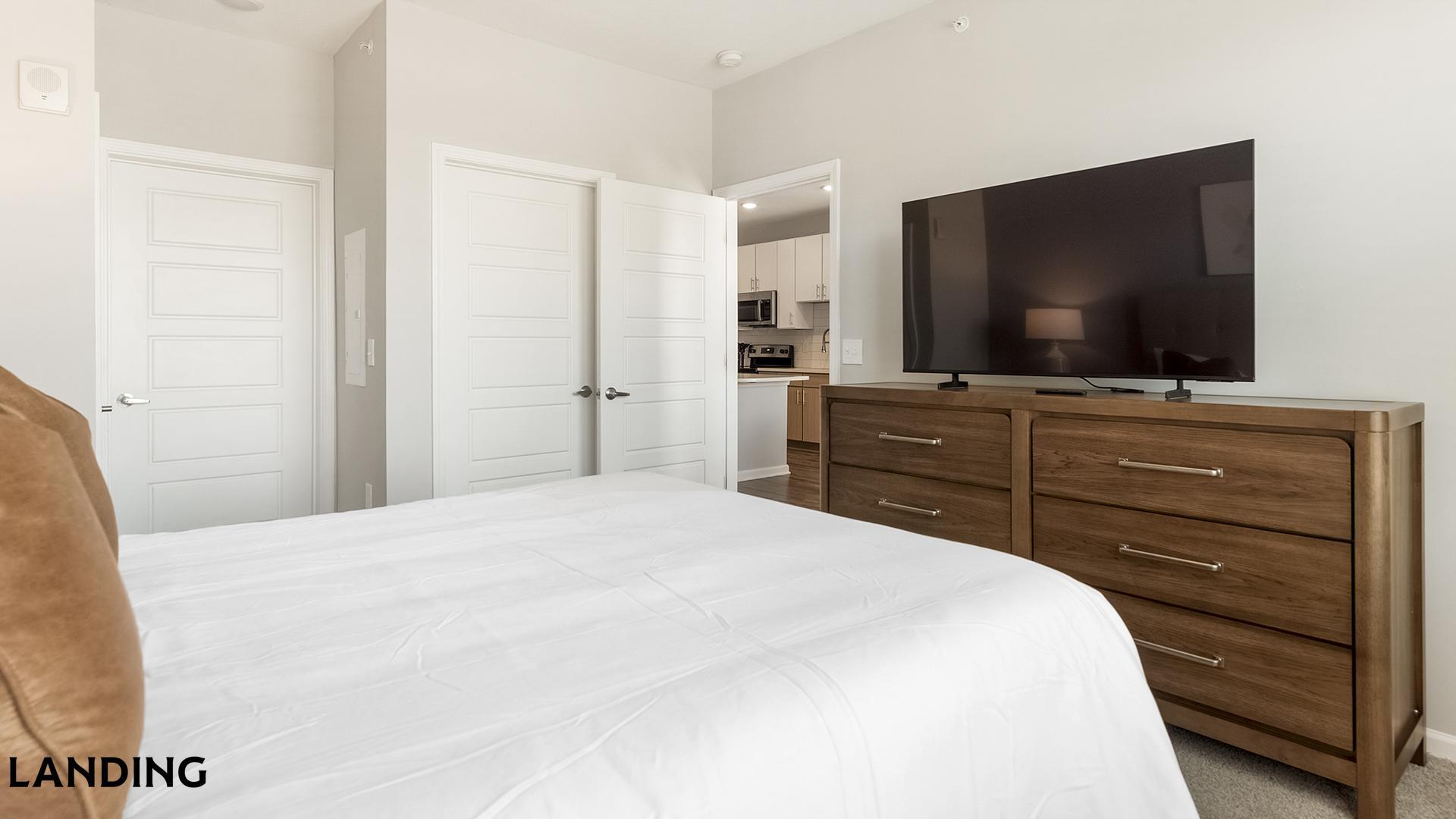 Building Photo - 5340 Periwinkle Hl Ave