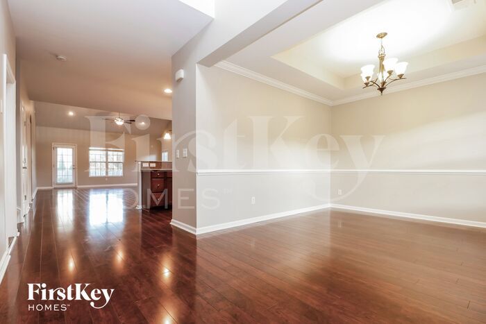 Building Photo - 9023 Hema Ln