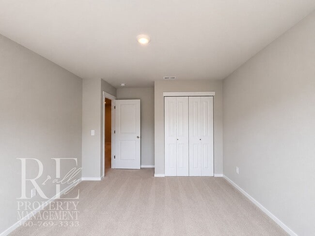 Building Photo - 6657 Yorktown Pl NE