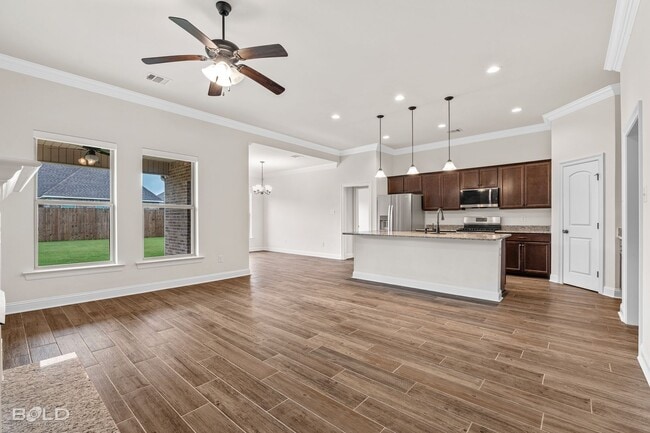 Building Photo - Check Out this 3 bed 2 bath in Shreveport
