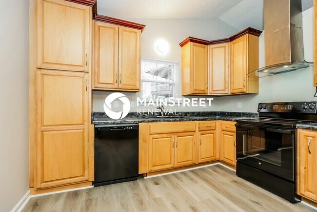Building Photo - 4 Bedroom Pet-Friendly Home in Antioch, TN with Main Street Renewal
