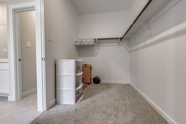 Building Photo - 1318 Cascade Hls Dr