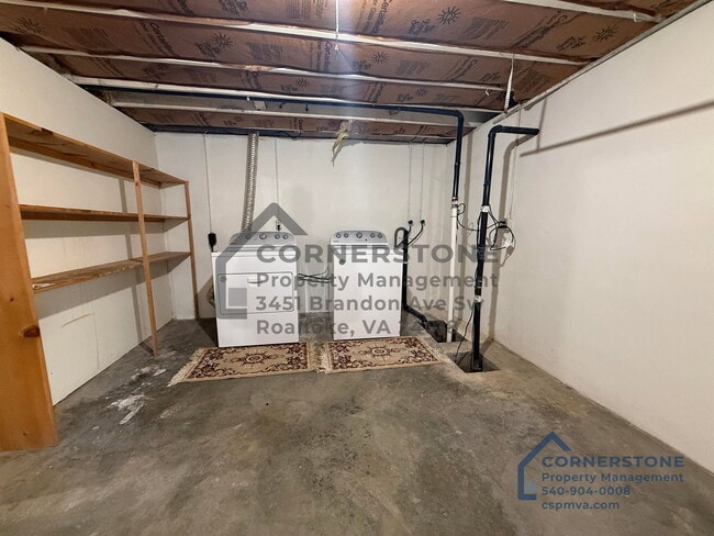 Building Photo - 3113 Clearview Dr