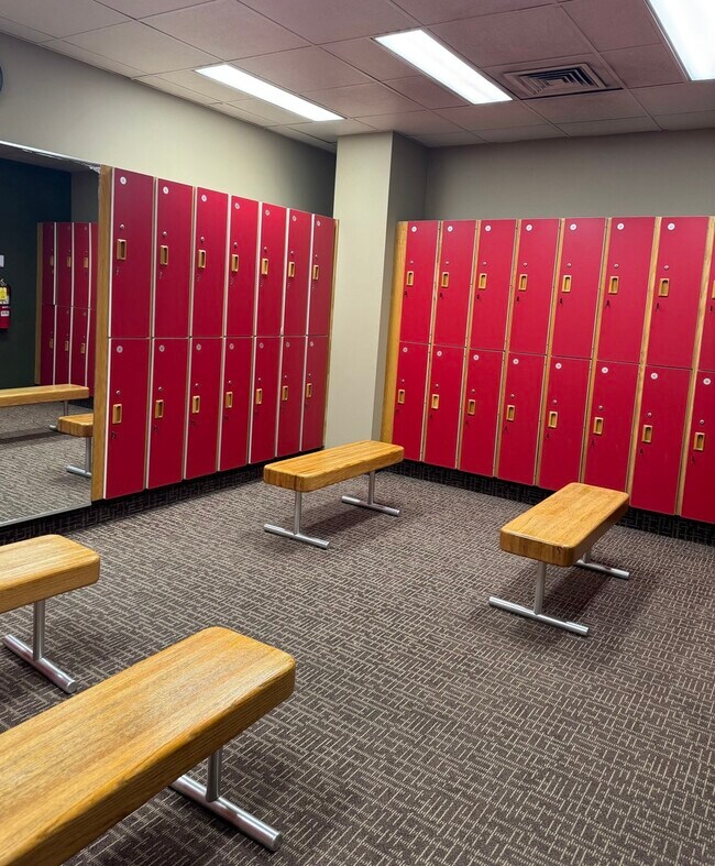 Building Photo - 211 E Ohio St