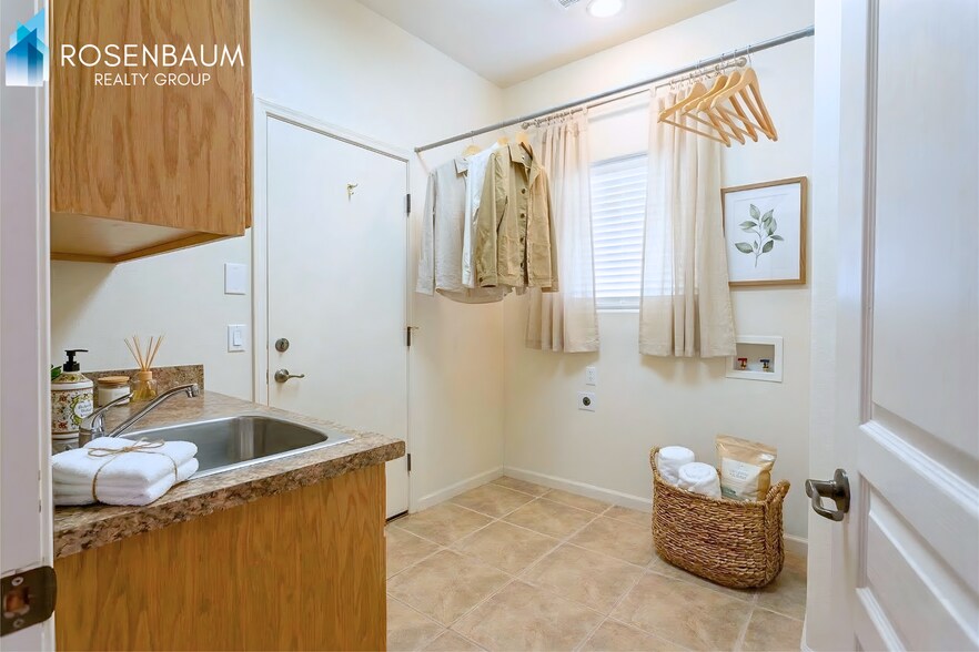 Building Photo - Gorgeous 3-beds, 2-baths home located in the desirable Willow Hills community of Prescott!