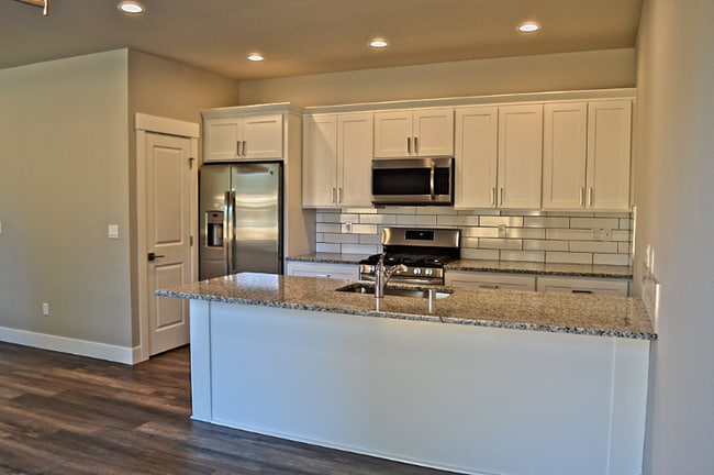 Building Photo - 6918 Delaney Ln NE