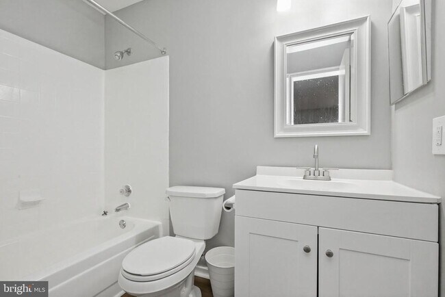 Building Photo - 18537 Boysenberry Dr
