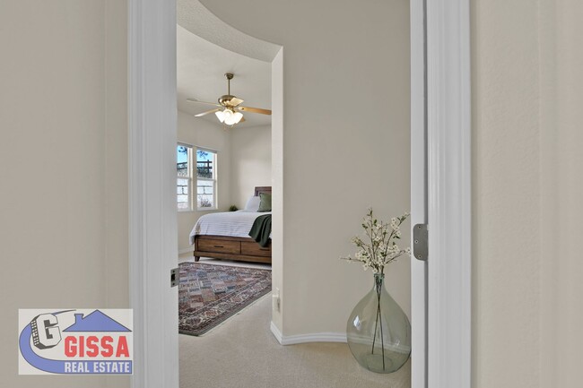 Building Photo - This stunning six-bedroom, three-and-a-hal...
