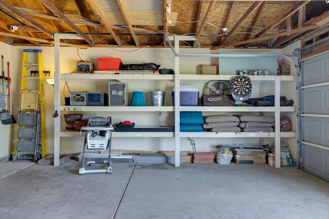 Building Photo - 5037 Sunmeadow Rd