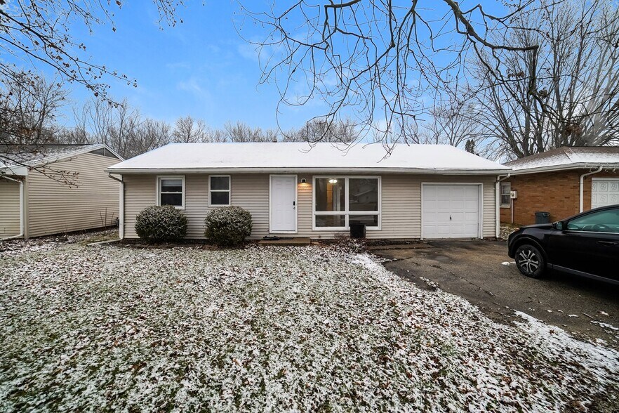 Building Photo - 2647 W Nebraska Ave