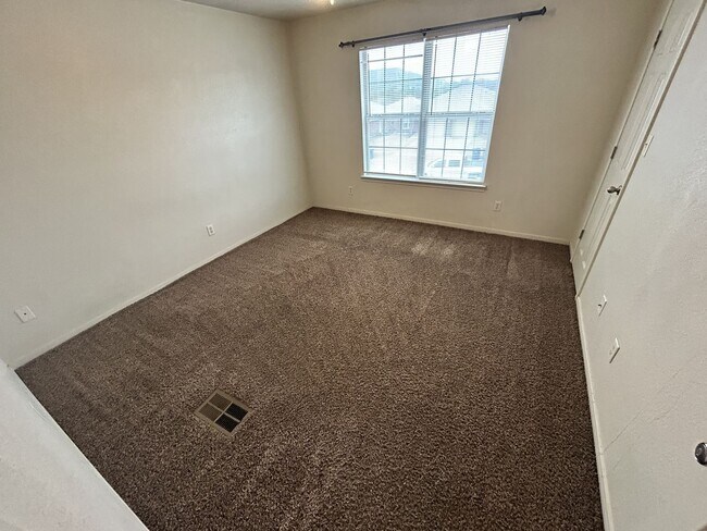 Building Photo - 4108 Shasta Rd