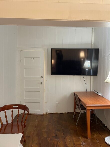 Building Photo - 1849 Highland Ave