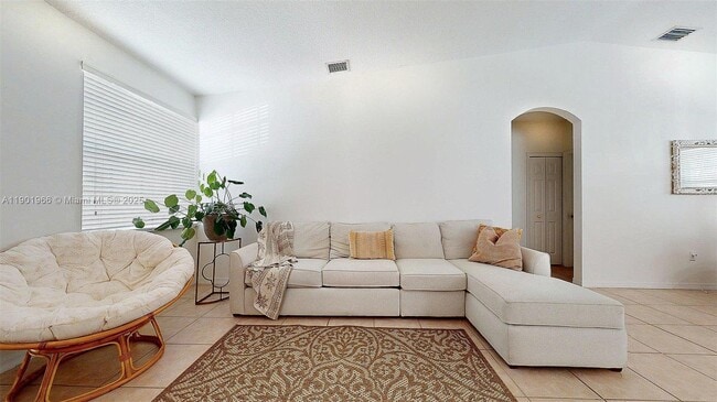 Building Photo - 12567 SW 121st Ave