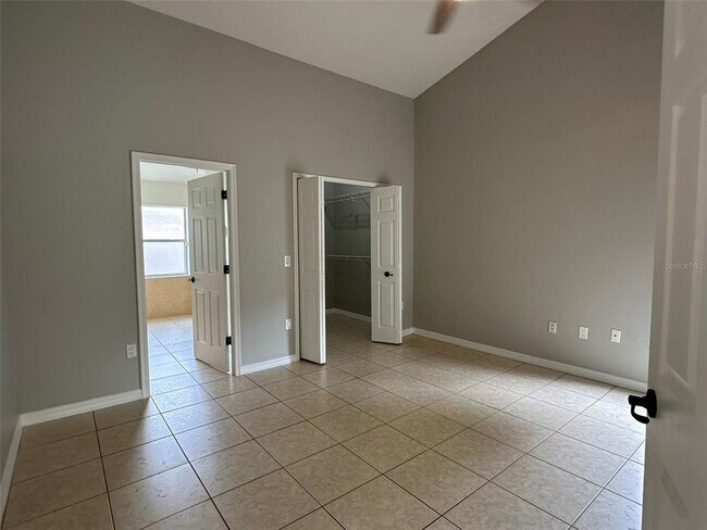 Building Photo - 10707 Flycast Cir