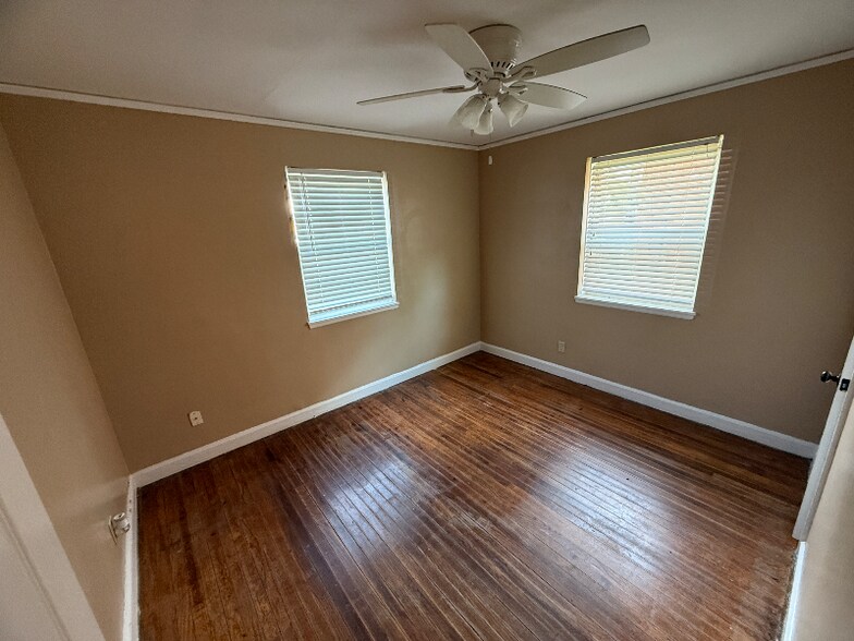 Building Photo - 3422 Norman Bridge Rd