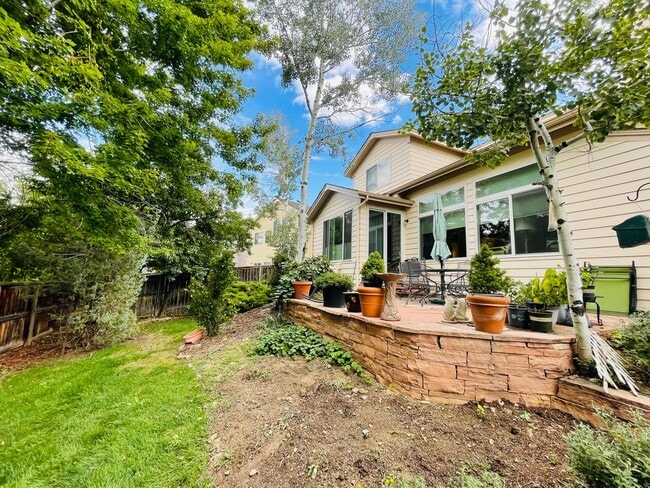 Building Photo - Charming home located in Coal Creek Ranch-$1000 Off First Month's Rent!