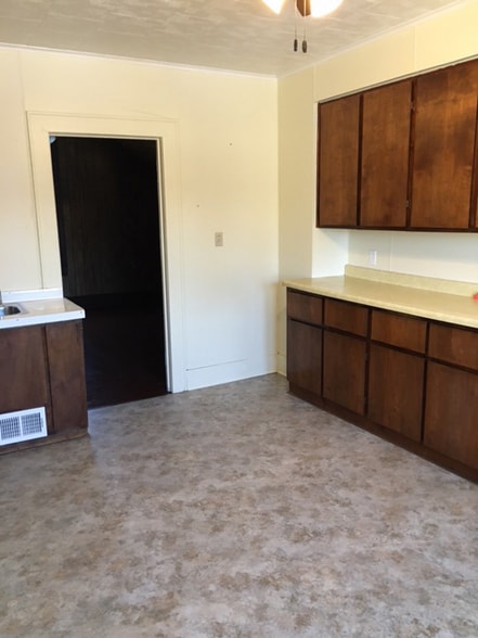 Building Photo - 1018 Lockwood St