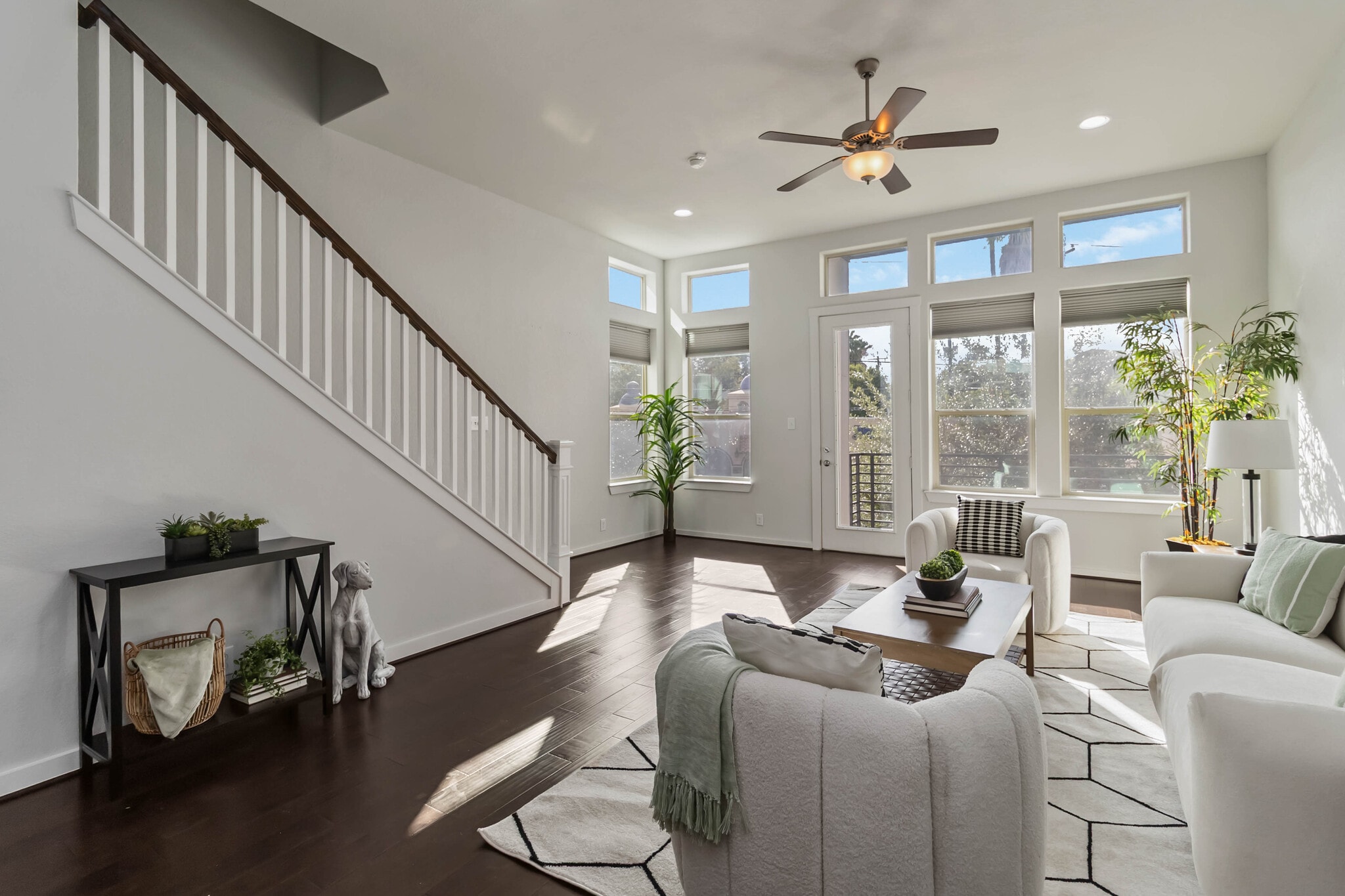 Building Photo - 2104 N Saint Marys St