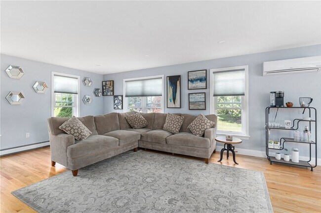 Building Photo - 53 River Run