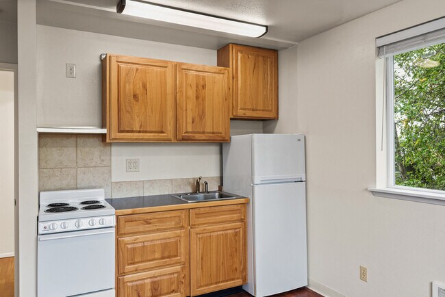 Building Photo - 4724 S Findlay St
