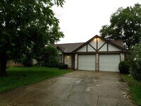 Building Photo - 8110 Amurwood Dr