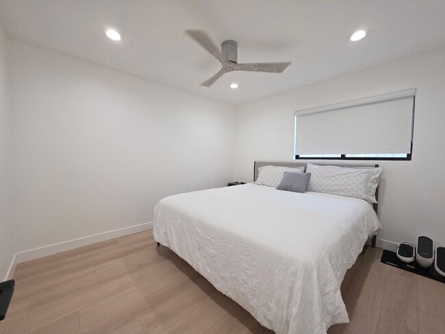 Building Photo - Refined Single-Family Living in Prime Azusa Location