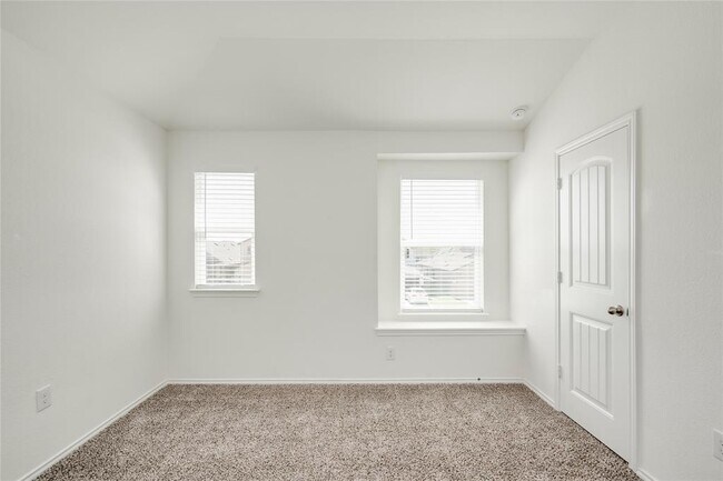 Building Photo - 6508 Carriage Pines Dr