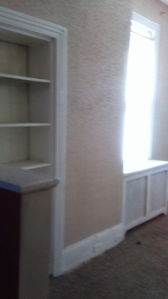 Living room - 5106 Wayne Ave