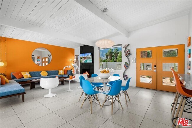 Building Photo - 610 S Compdre Rd