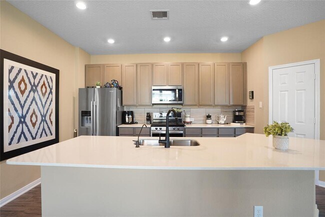 Building Photo - 2210 Thunderbolt Peak Dr