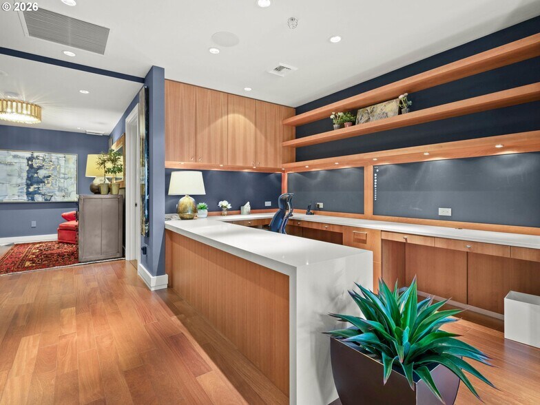 Building Photo - 311 NW 12th Ave