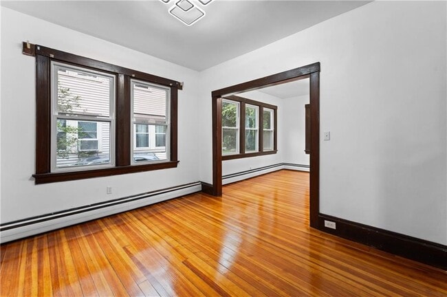 Building Photo - 335 Blackstone St