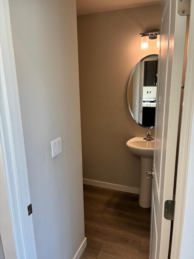 Building Photo - 19310-19336 36 Ave SE