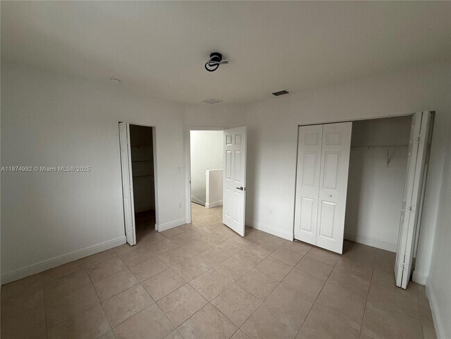 Building Photo - 13717 SW 171st Ln