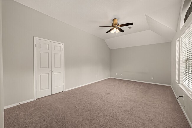 Building Photo - 24315 Tucker House Ln