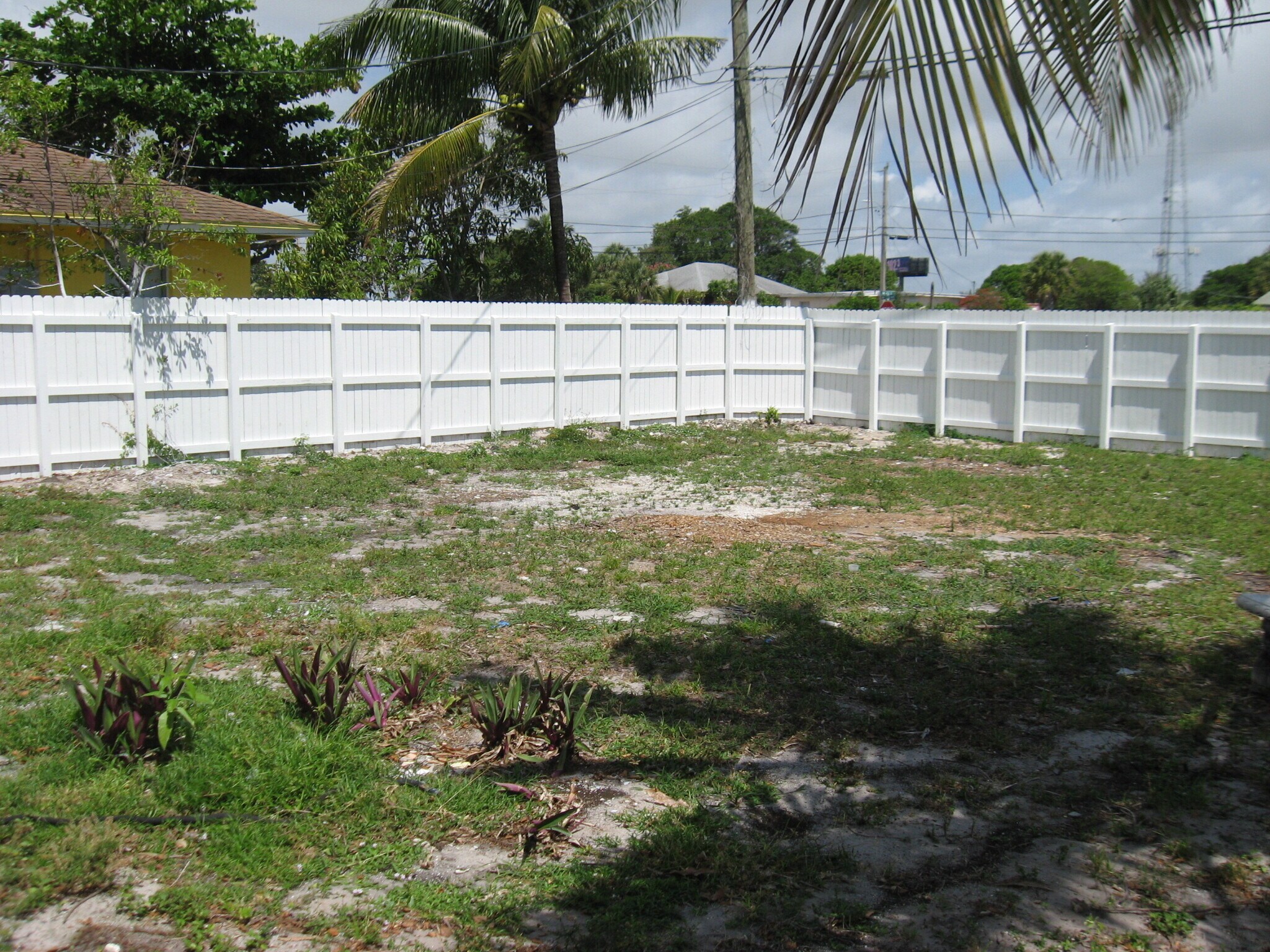 Building Photo - 431 NW 12th Ave