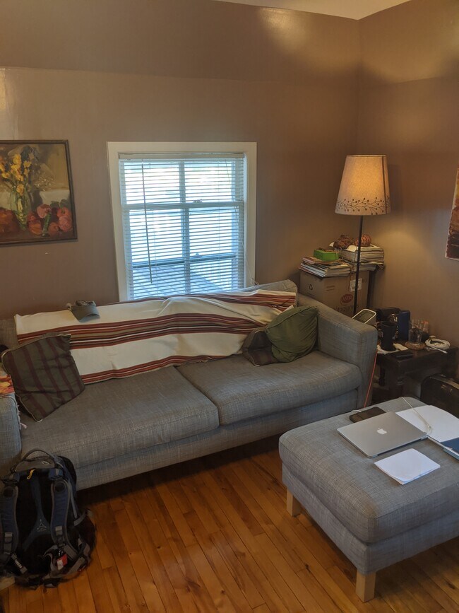 Building Photo - 2303 Pierce St NE