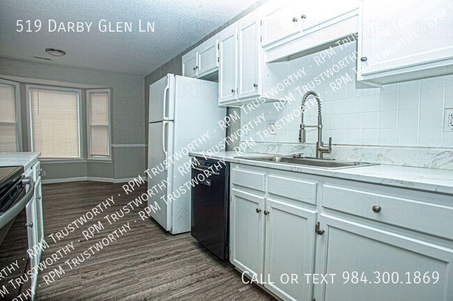 Building Photo - 519 Darby Glen Ln