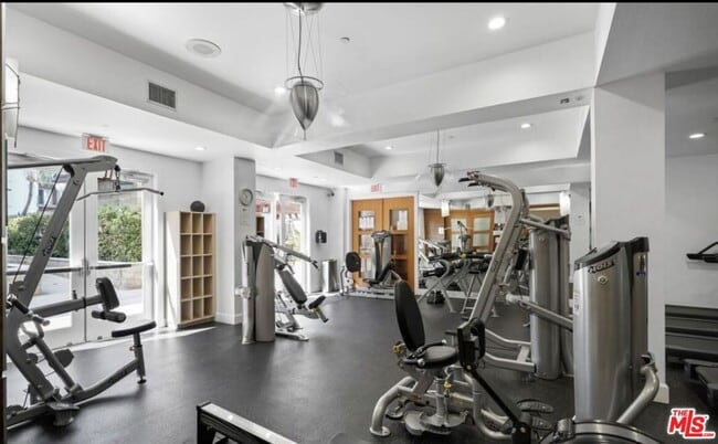 Building Photo - 100 S Alameda St