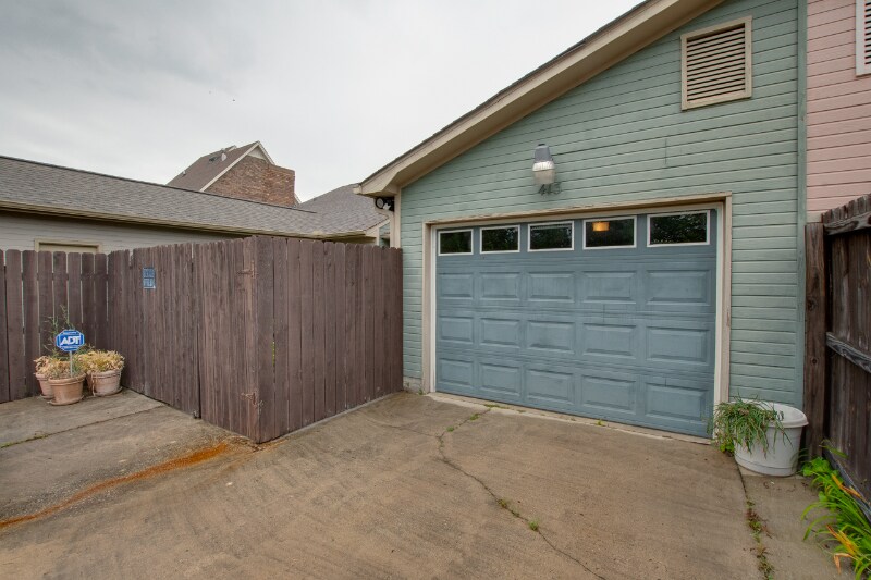 Building Photo - 413 Springview St SW