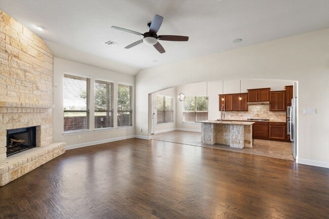 Building Photo - 432 Clear Springs Holw, Buda, Texas 78610