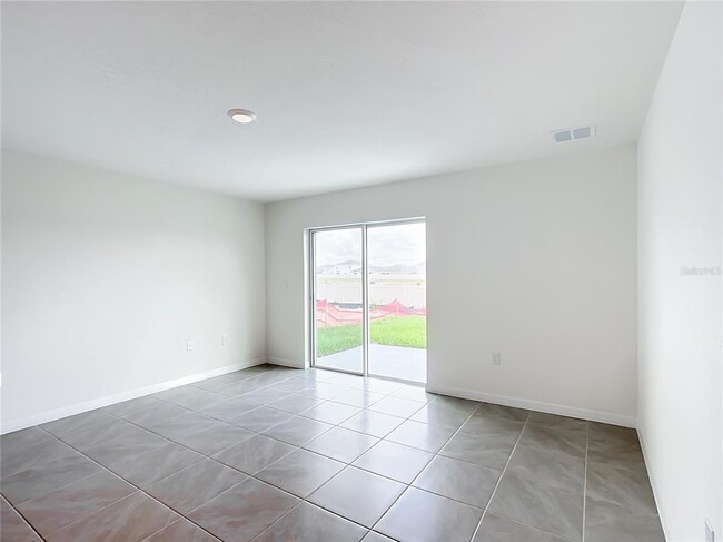 Building Photo - 8645 SW 45th Ct